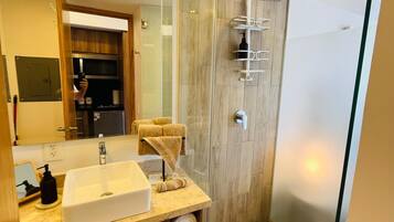 Comfort Studio, Balcony | Bathroom | Shower, hair dryer, towels, soap