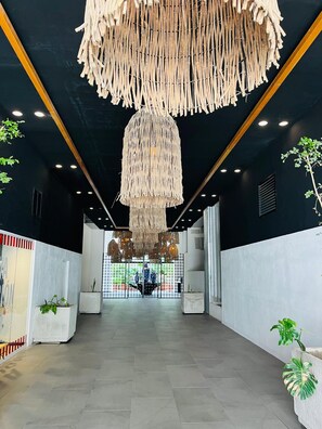 مدخل المنشأة