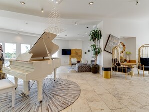 Interior - Beverly Hills City Lights View Mansion (Beverly Hills)