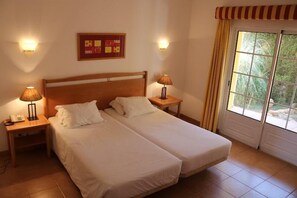 Room - Cvl Club House (Lagos)