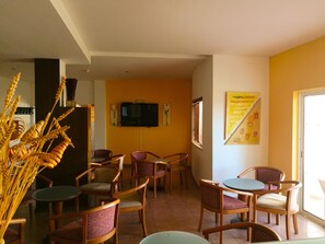 Dining - Cvl Club House (Lagos)