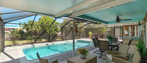 Lämmitetty uima-allas