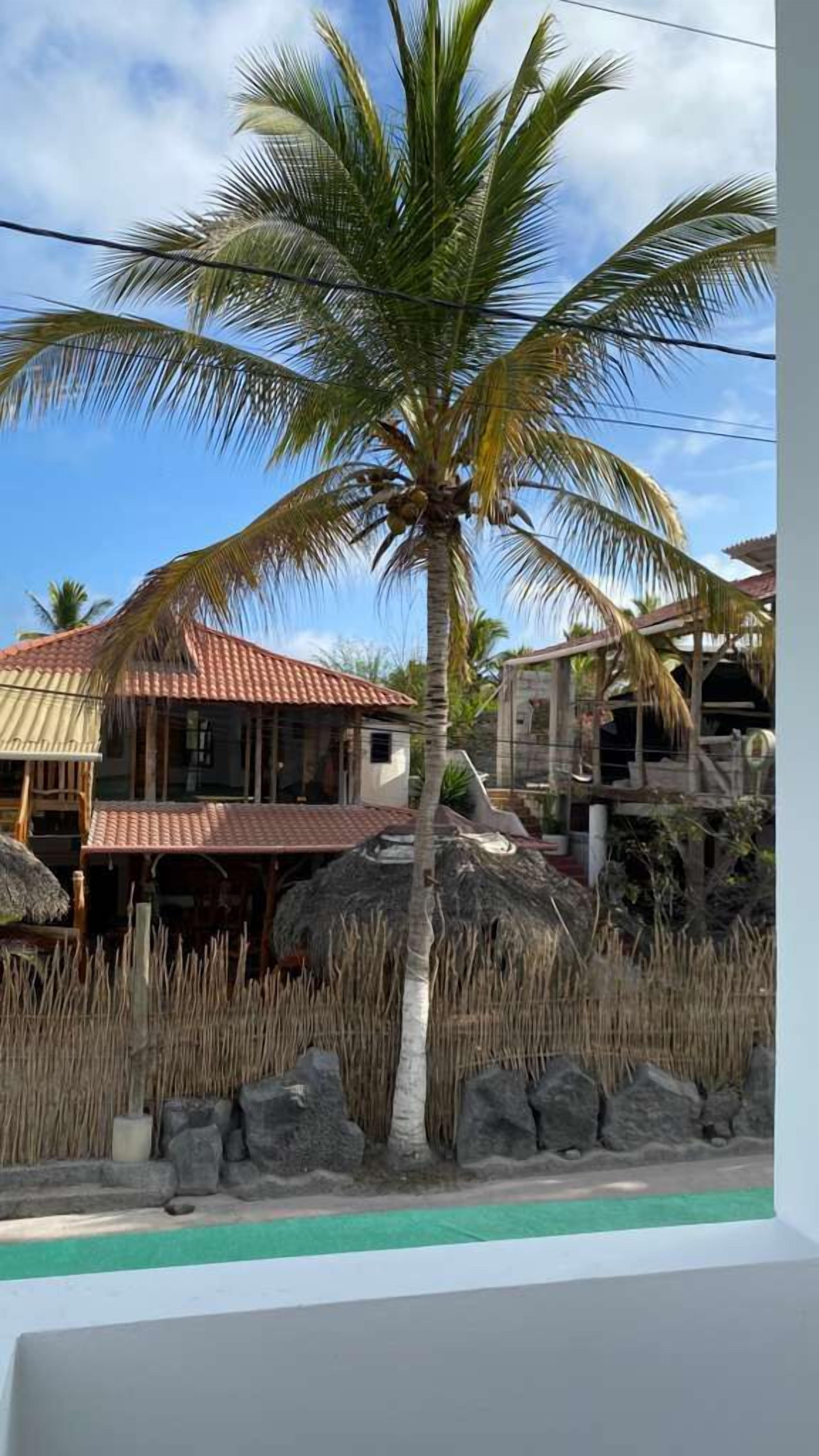 Bureau, Wi-Fi gratuit, draps fournis