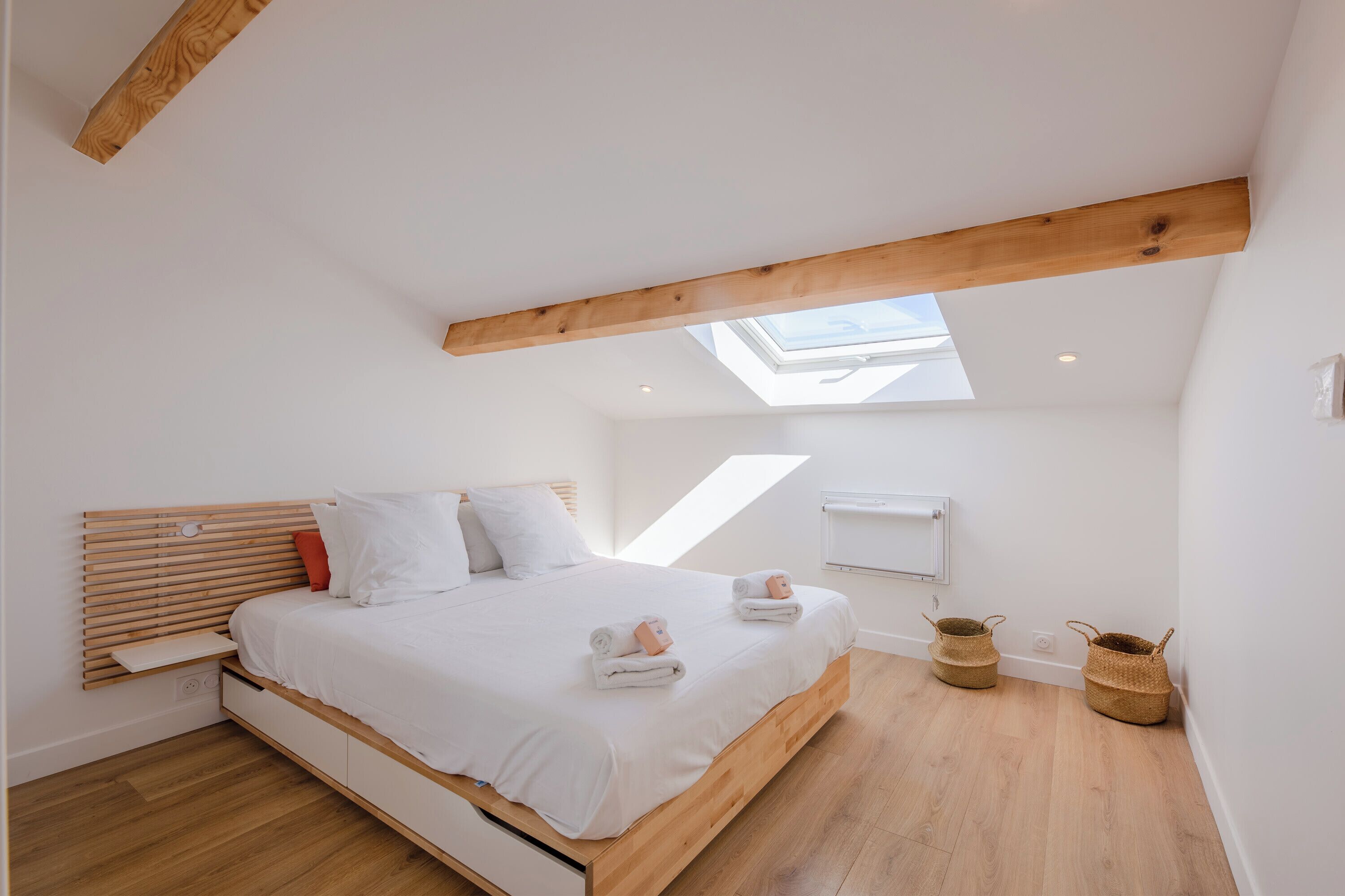 2 slaapkamers, een strijkplank/strijkijzer, wifi, beddengoed