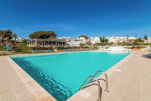 Pool - Senhora Da Rocha (Lagoa)