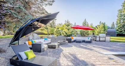 Flathead Lake Villa - 6 Bedroom Guest House