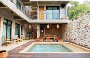 スタンダード ダブルルーム プールビュー | 部屋からの景観