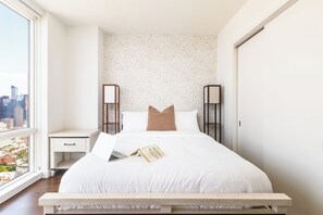 2 bedrooms, iron/ironing board, WiFi, bed sheets