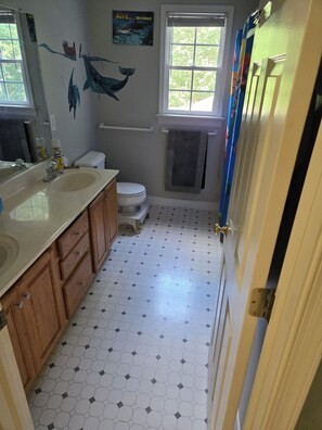 Handtücher, Seife, Toilettenpapier