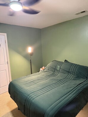 2 Schlafzimmer, Bügeleisen/Bügelbrett, WLAN, Bettwäsche