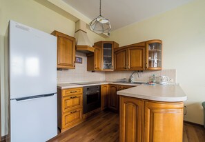 Refrigerador, horno y parrilla de estufa