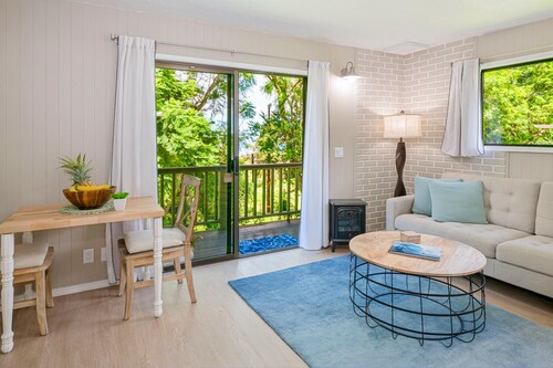 Upcountry Alpaca, Llama and Rabbit working farm