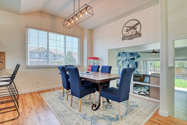 Dining room - Flight Deck (Colorado Springs)