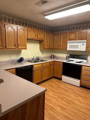 Microwave, oven, stovetop, dishwasher