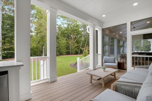 المنطقة المحيطة بالمنشأة