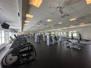 Fitness facility - Bay Breeze Retreat | Luxury Bay Creek 6BR w/ Hot Tub, Golf Carts, Golf, Pools & Private Beach (Cape Charles)