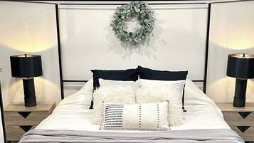 4 bedrooms, desk, iron/ironing board, free WiFi