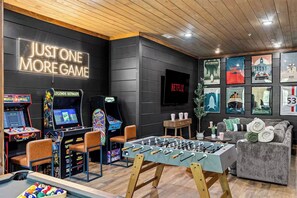 Spielezimmer