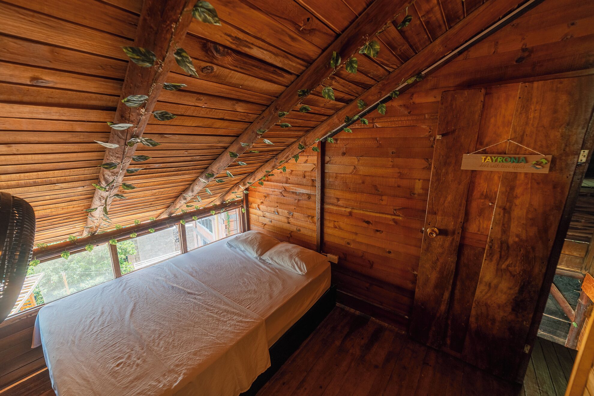 标准双人房, 1 间卧室, 海滩景观 | 特色装修、免费 WiFi、床单