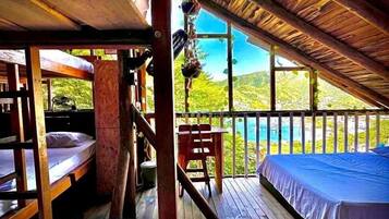 Individually decorated, free WiFi, bed sheets