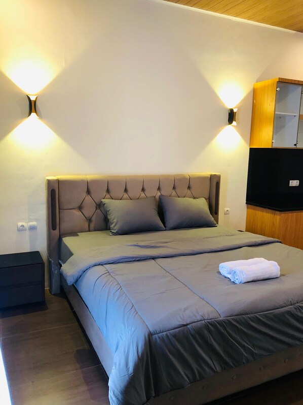 Double Room | Iron/ironing board, free WiFi - Hotel Florida (Kuta)