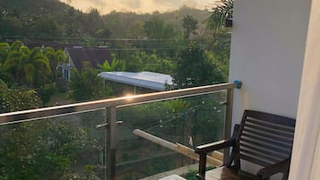ลานระเบียง/นอกชาน