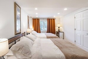 5 عدّة غرف نوم ومكتب ومكواة/لوح كي وواي فاي