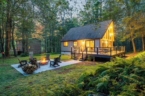  3-bedroom chalet with AC in Pocono Lake