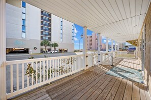Property grounds - The High Tide Hideaway @ The Beach (North Myrtle Beach)