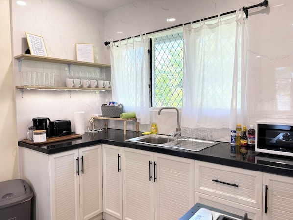 Fridge, microwave, stovetop, electric kettle