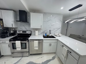 Horno y lavavajillas 