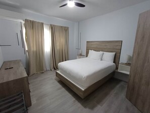 1 bedroom, WiFi - Tracadero Lodge G3 Apt, 2 Bedroom (Dominicus)