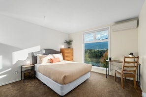 2 bedrooms, iron/ironing board, free WiFi, bed sheets - 2BR | Ironwood | Stunning Mtn Views | Shared Hot Tub & Pool | Fireplace | Parking (Whistler)