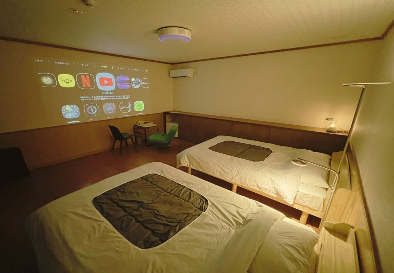 Free WiFi, bed sheets