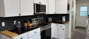 Family & Pet Friendly 3-bdrm house 15 min N of Spokane in Deer Park fenced yard