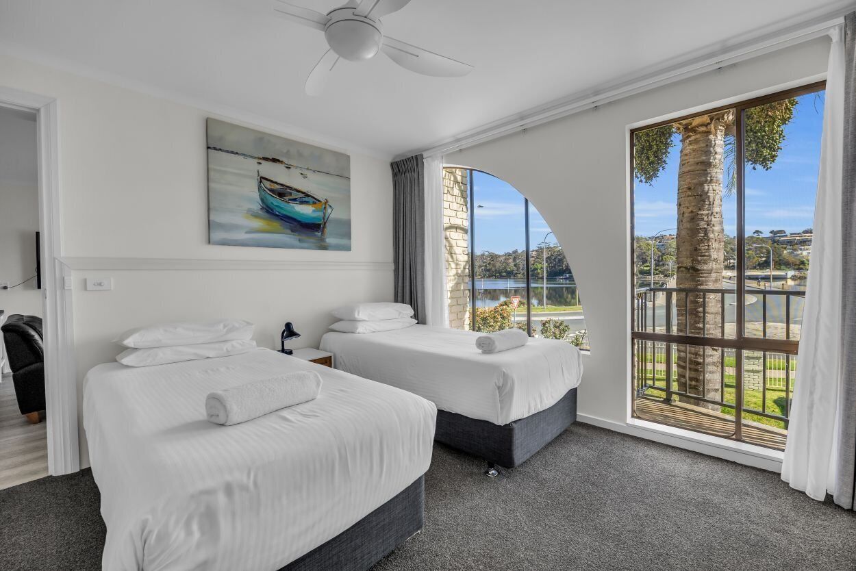 2 bedrooms, iron/ironing board, Internet, bed sheets