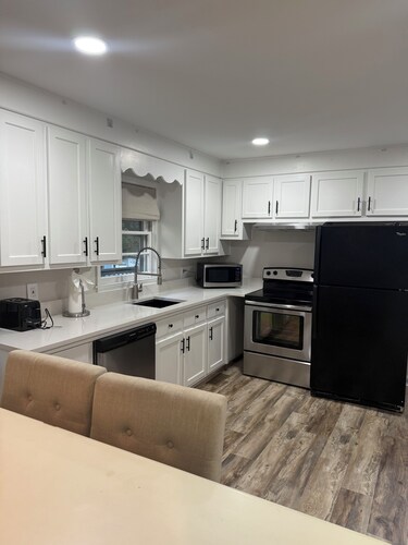 Cozy 3-bedroom house with AC in charming Waxhaw