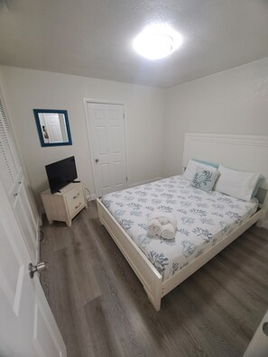 3 chambres, fer et planche Ă repasser, Wi-Fi, draps fournis