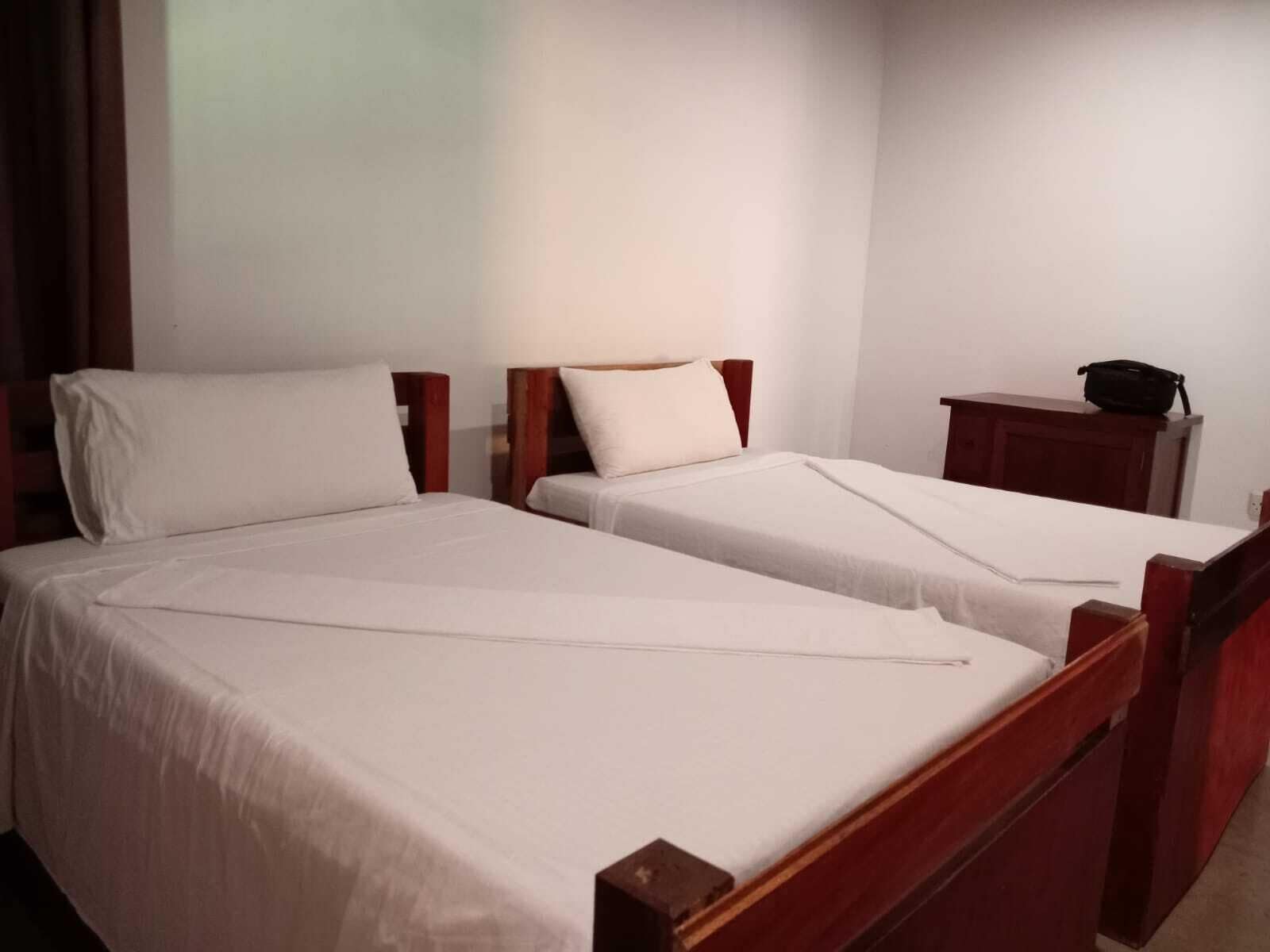 Standard Room | Iron/ironing board, free WiFi, bed sheets, wheelchair access