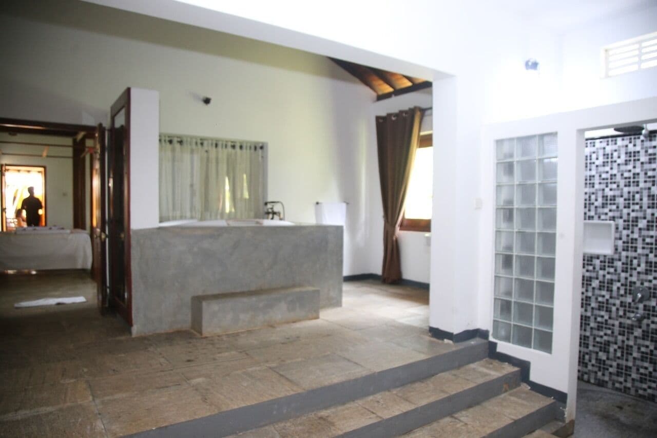 Suite Confort, vue jardin | Salle de bain