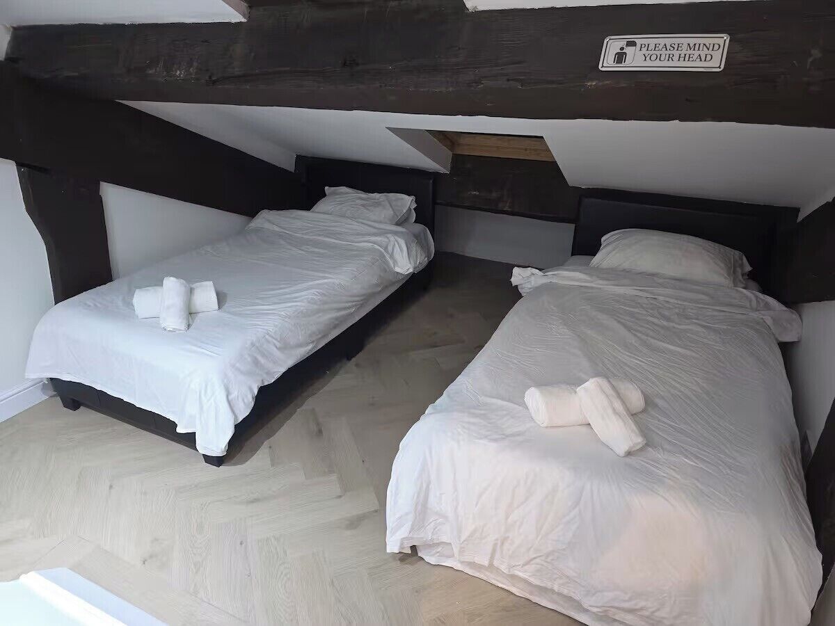 3 chambres, fer et planche à repasser, draps fournis