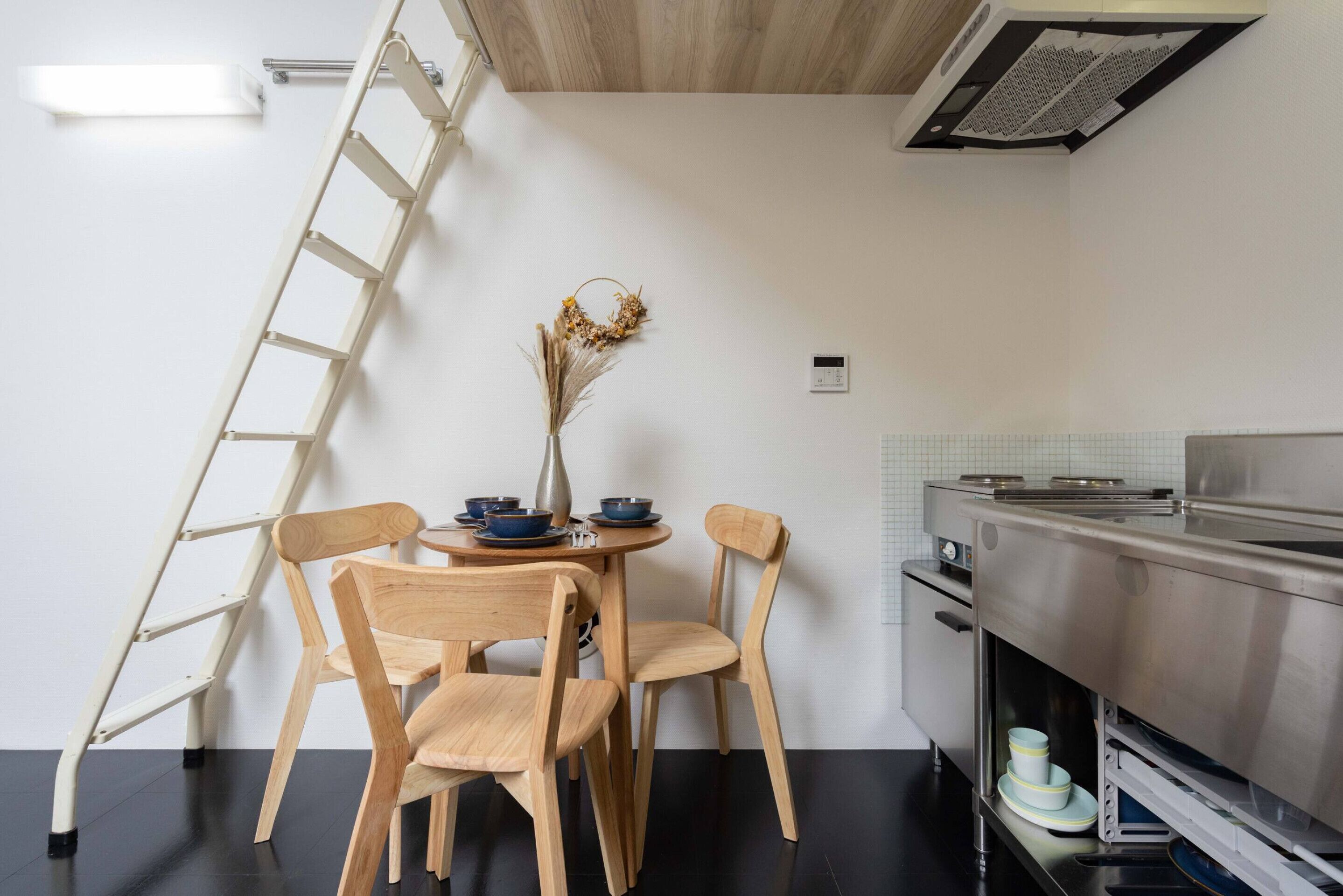 Basic Apartment | In-room dining