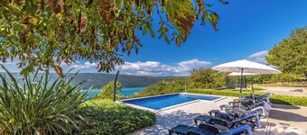 Seaview Pool House Mytilus, Labin, Croatia