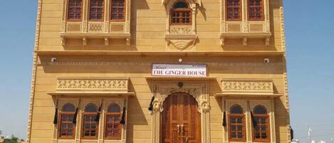 Façade de lâhĂ©bergement