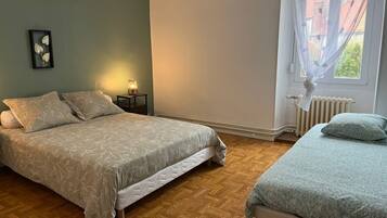 2 bedrooms, bed sheets