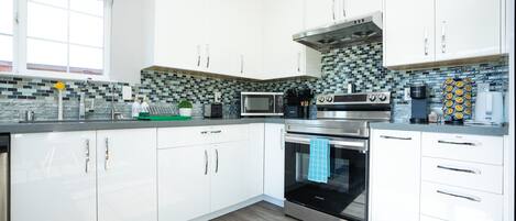 Microwave, oven, stovetop, dishwasher