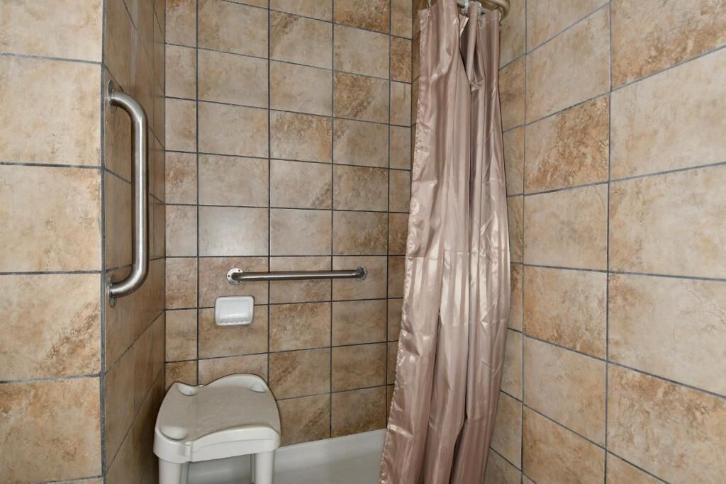 Toallas, jabón, papel higiénico