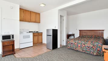 Eenpersoonskamer, 1 queensize bed | Een bureau, een laptopwerkplek, gratis wifi