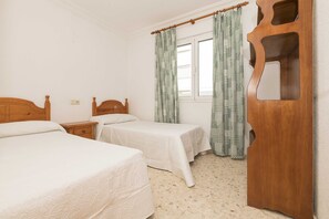 3 室のベッドルーム、ベッドシーツ