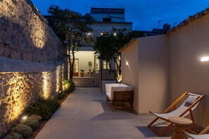 Terrace/patio - CAS CATALÀ - JUNIOR SUITE VC - Beautiful room in a boutique hotel with city views, share (Sineu)